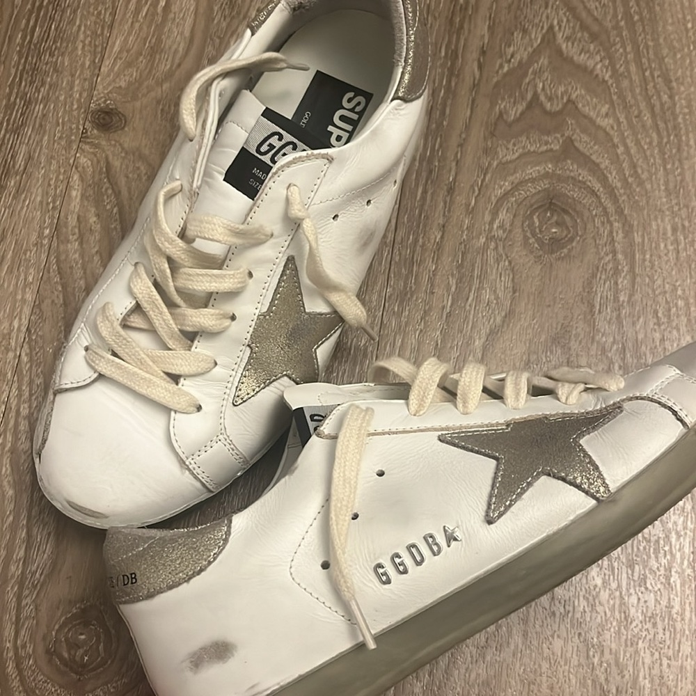 Golden Goose White Sneakers with Gold Star - Picture 2 of 5